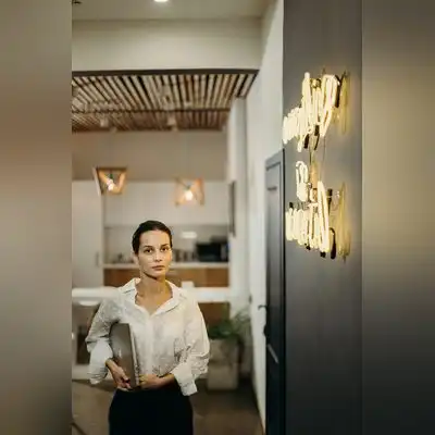 米羽志